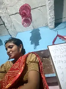 Snapshot of LUCKY_cut chatting on October 2025 08:40:02 PM LUCKY cut online show from October 2025 08:40:02 PM