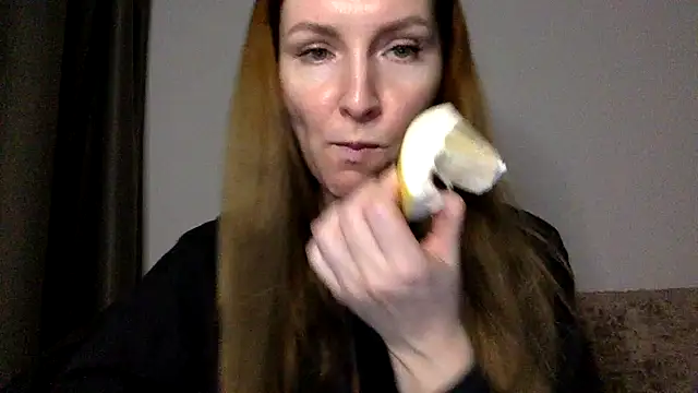 Varnyx online show from December 2025 04:59:02 PM