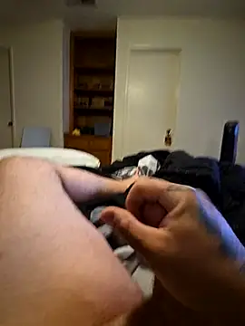 Kwillie online show from November 2025 03:27:01 AM