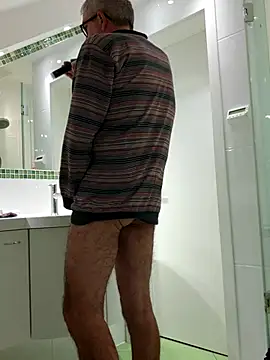 Oldmenhot66 online show from October 2025 04:54:01 AM