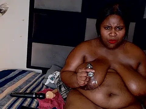 Freaky-boobs online show from September 2025 02:46:02 AM