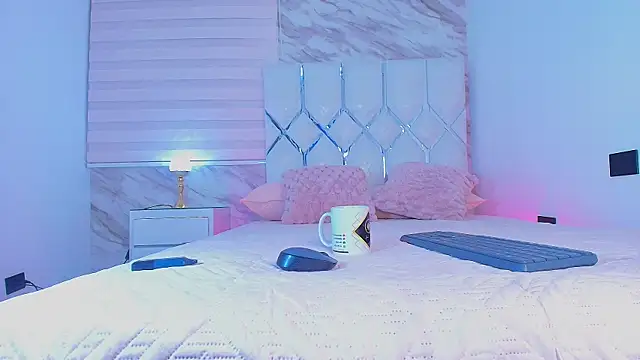 collet 1 online show from October 2025 12:17:02 PM