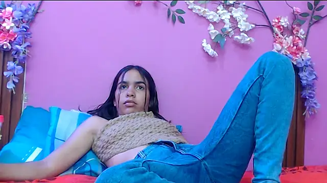 skinnysofia18 online show from September 2025 12:50:01 PM