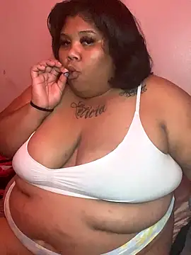 Snapshot of BlaxicanaMami chatting on October 2025 06:55:01 AM BlaxicanaMami online show from October 2025 06:55:01 AM