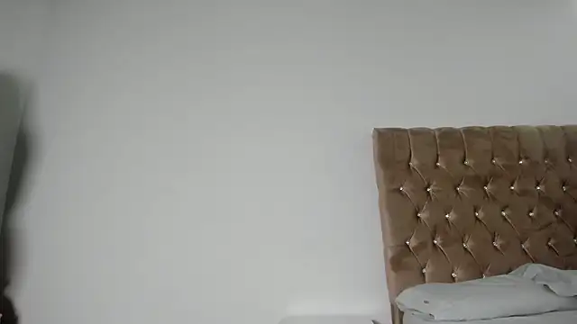 SeleneMakris online show from October 2025 01:32:02 PM