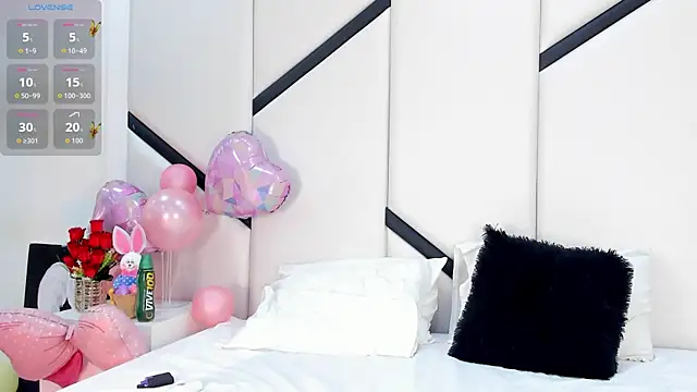 XimenaCosta online show from April 2026 12:10:01 PM