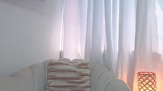 Paulaboterom online show from July 2026 02:13:02 PM