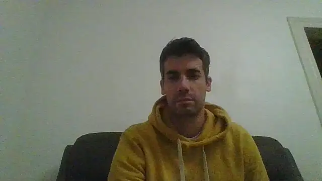 JulioIsHere4you online show from October 2025 01:26:01 AM