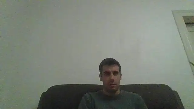 JulioIsHere4you online show from November 2025 12:13:01 AM