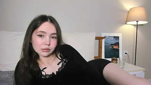 kittyphoria online show from October 2025 05:27:01 AM