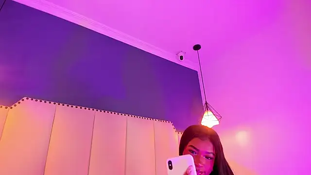 SophiaBloss online show from January 2026 12:18:01 PM