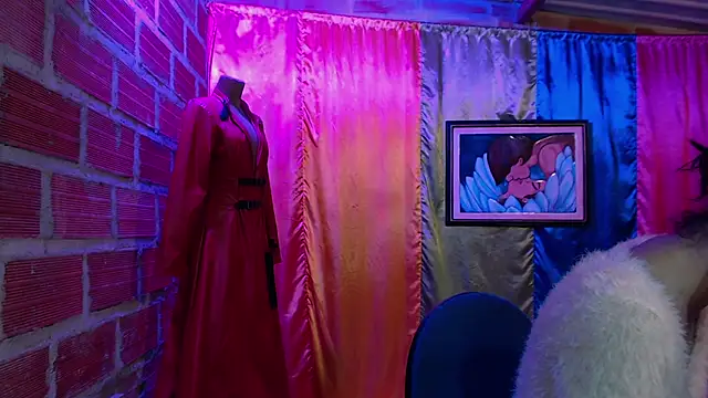 Moira-Hot online show from October 2025 07:09:02 AM