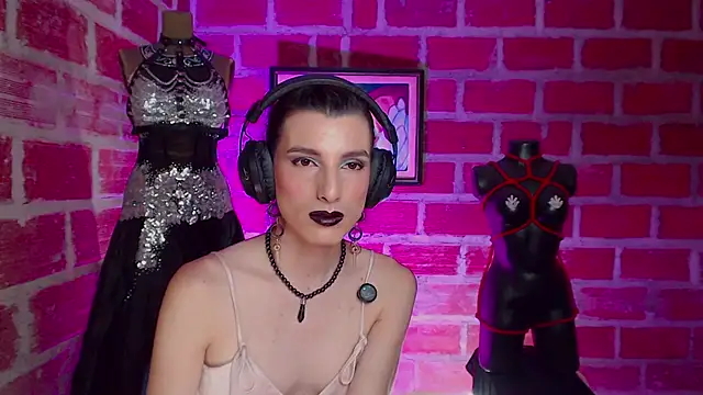 Snapshot of Moira-Hot chatting on March 2026 06:30:01 PM Moira-Hot online show from March 2026 06:30:01 PM
