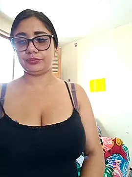 Monse--145 online show from November 2025 01:21:02 PM