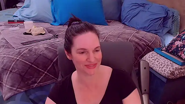 ninajaymes online show from November 2025 03:01:02 AM