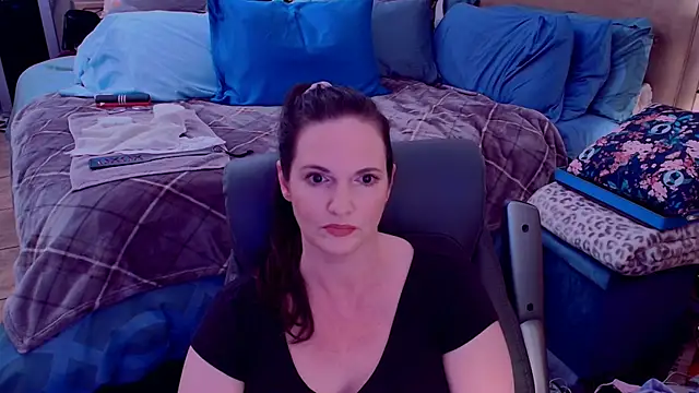 ninajaymes online show from April 2026 10:45:01 PM