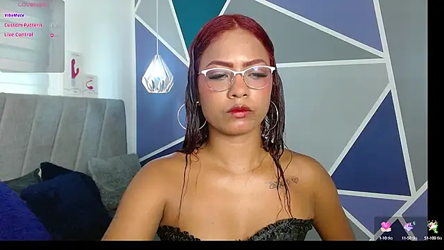 Snapshot of Chloe_Brown3 chatting on October 2025 06:06:02 PM Chloe Brown3 online show from October 2025 06:06:02 PM