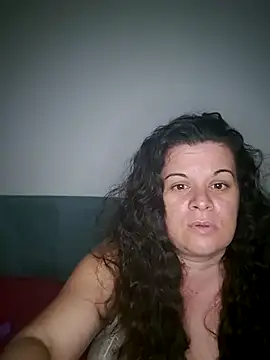 PerleRaree online show from April 2026 08:33:02 PM