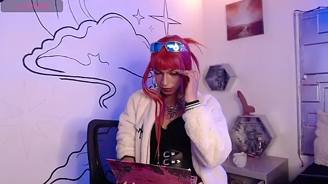 Trinity Knox online show from October 2025 04:24:02 PM