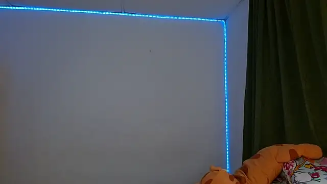 Snapshot of Lucy_y_Jacob chatting on September 2025 11:51:02 PM Lucy y Jacob online show from September 2025 11:51:02 PM