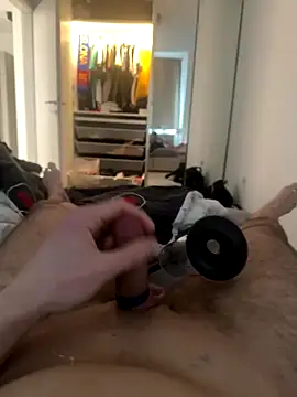 TheKevinboy online show from November 2025 08:06:01 AM