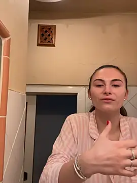 SophiiaStarr online show from February 2026 02:03:01 PM