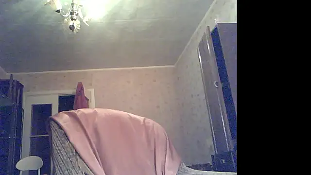 Snapshot of ViolettaElysia chatting on November 2025 06:46:02 PM ViolettaElysia online show from November 2025 06:46:02 PM