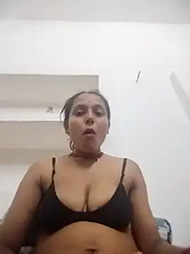 Snapshot of Sonam_shinde chatting on May 2026 06:26:02 PM Sonam shinde online show from May 2026 06:26:02 PM