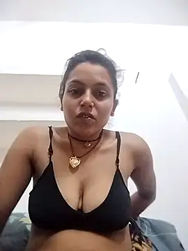 Snapshot of Sonam_shinde chatting on May 2026 09:32:01 PM Sonam shinde online show from May 2026 09:32:01 PM