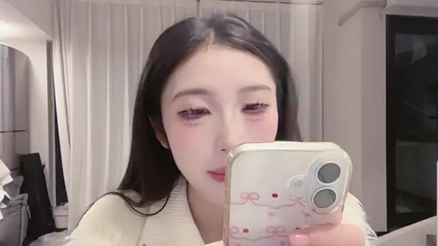 ZhaoZhao-ZM online show from October 2025 01:25:01 PM