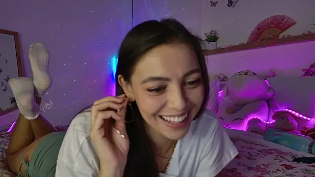 Snapshot of keirasworld chatting on May 2026 12:16:02 AM keirasworld online show from May 2026 12:16:02 AM