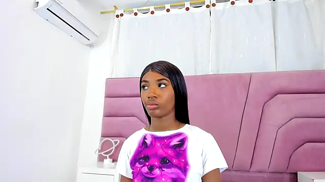 MarianRosse online show from November 2025 09:36:02 PM