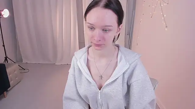 daily glam online show from November 2025 12:40:01 PM