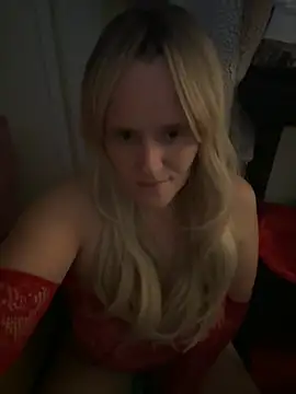 Snapshot of marialuna88 chatting on September 2025 03:13:01 PM marialuna88 online show from September 2025 03:13:01 PM