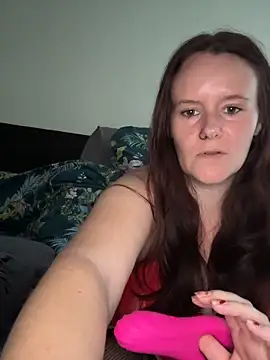 Snapshot of marialuna88 chatting on November 2025 12:07:01 PM marialuna88 online show from November 2025 12:07:01 PM