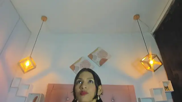 Snapshot of Mia_Suarezzz chatting on November 2025 10:32:01 PM Mia Suarezzz online show from November 2025 10:32:01 PM