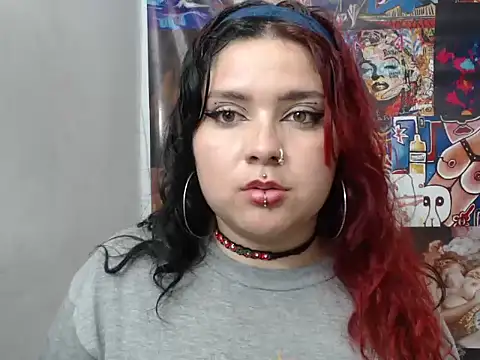 Curvy-Queen online show from October 2025 03:15:02 AM