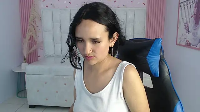 bella vibess s online show from October 2025 09:07:01 AM