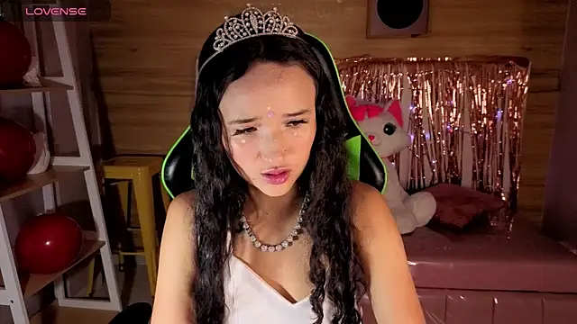 bella vibess s online show from April 2026 12:54:02 PM