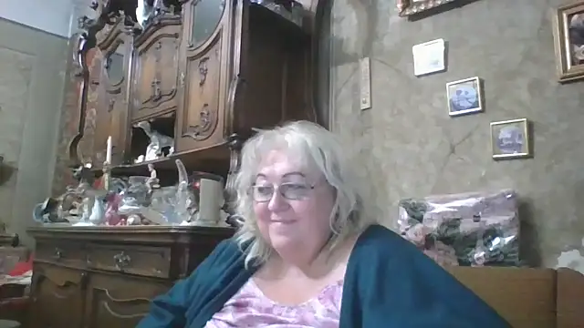 Snapshot of Lala-Love56 chatting on September 2025 04:52:02 PM Lala-Love56 online show from September 2025 04:52:02 PM