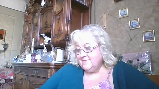 Snapshot of Lala-Love56 chatting on September 2025 09:01:02 AM Lala-Love56 online show from September 2025 09:01:02 AM