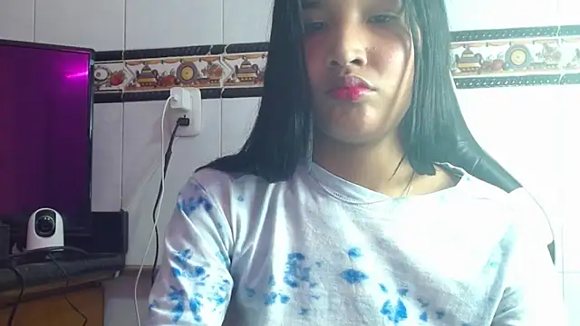 Snapshot of Baby_kinky-- chatting on September 2025 03:27:02 AM Baby kinky-- online show from September 2025 03:27:02 AM