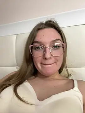 Bellatrisssaa online show from February 2026 08:04:01 PM