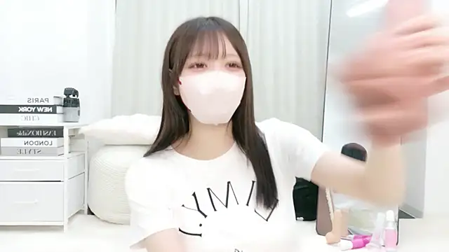 roachan  online show from July 2026 01:43:02 PM