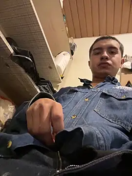 lonewolt online show from September 2025 11:54:02 AM