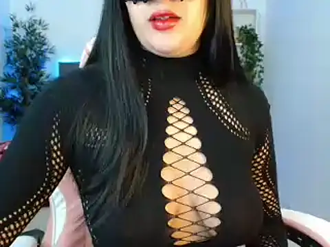 Snapshot of luna_san0 chatting on October 2025 05:46:01 PM luna san0 online show from October 2025 05:46:01 PM