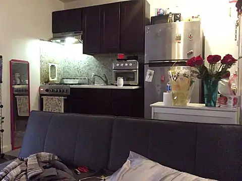 littyleesh1 online show from April 2026 11:26:01 AM