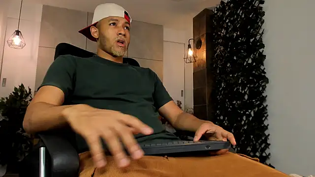 B Wild online show from July 2026 04:04:02 AM