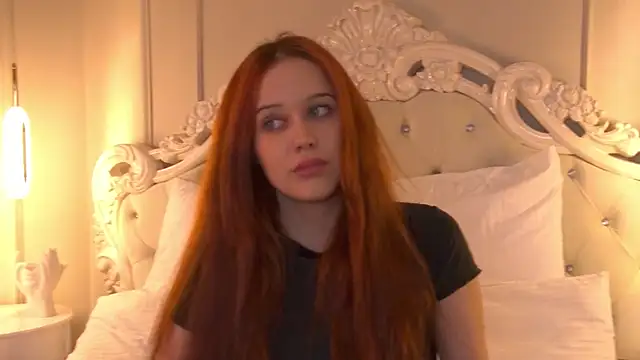 Snapshot of AnnaVelisse chatting on September 2025 08:05:02 AM AnnaVelisse online show from September 2025 08:05:02 AM