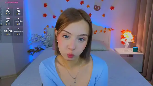 LumMina online show from September 2025 10:41:01 AM